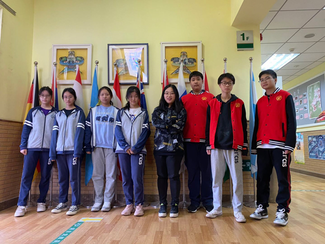 孙晓曦老师指导MLC小组合照.jpg